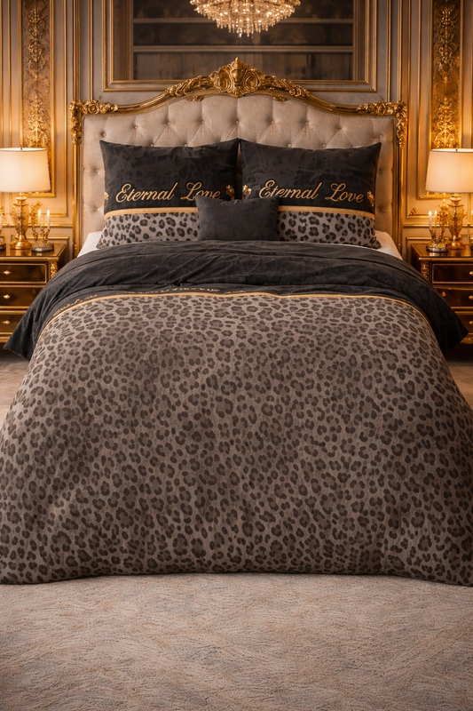 Lenjerie de pat Sleeptime, 1x husa pilota 140x200/220, 1x fete de perna 60x70, Bumbac si Poliester, Hipoalergenica, 150 GSM, model Elegance Eternal Love Black, imprimeu Print Digital, culoare Negru