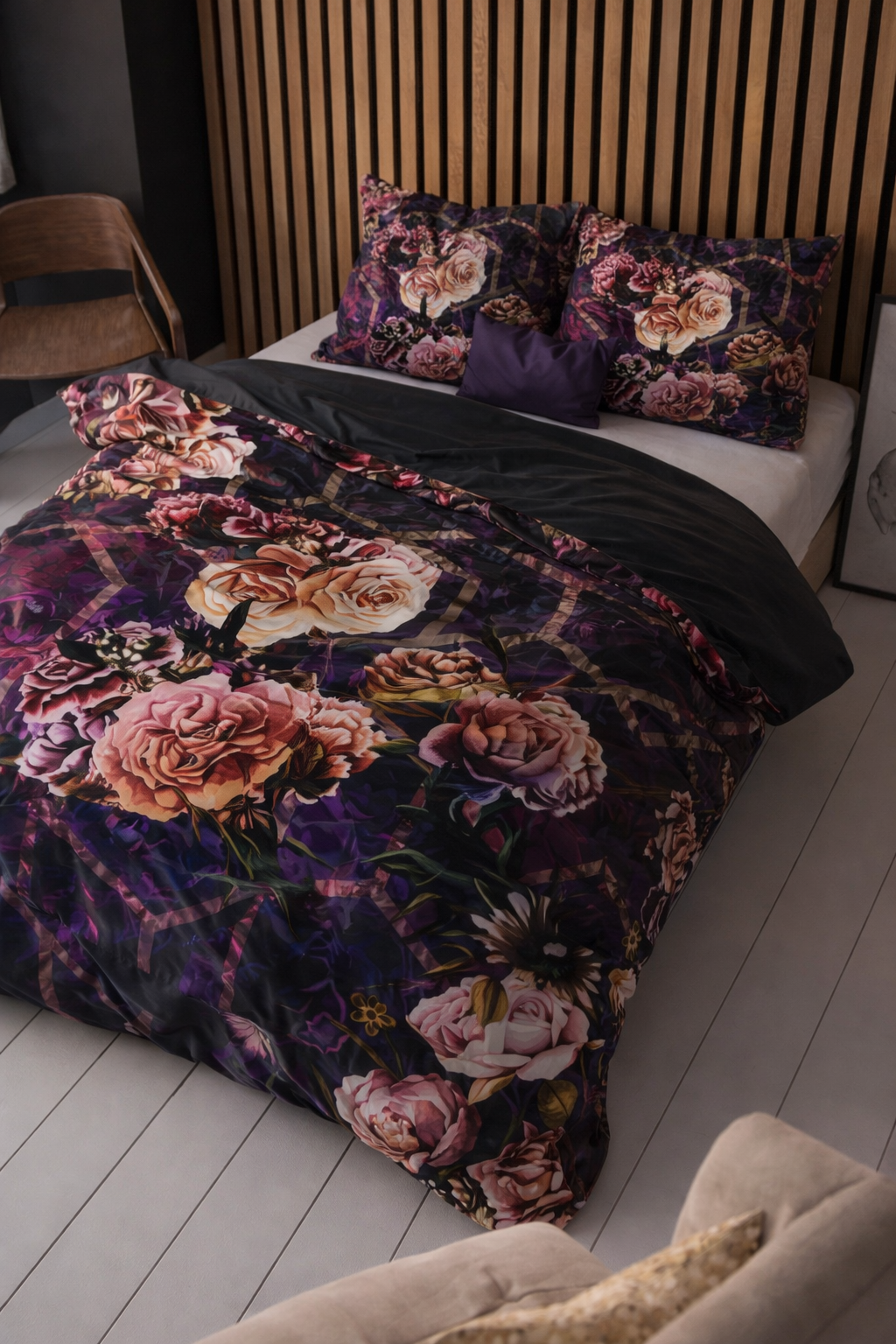 Lenjerie de pat Sleeptime, 1x husa pilota 140x200/220, 1x fete de perna 60x70, Microfibra 100%, Hipoalergenica, 90 GSM, model Marise Purple, imprimeu Digital, culoare Mov