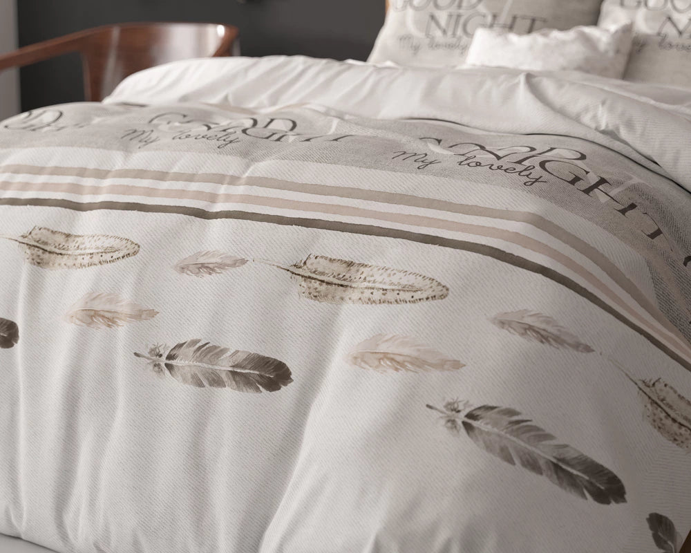 Set Lenjerie, Sleeptime Good Night White, 80% Bumbac 20% Poliester, 200x220 cm, 2 Fete Perna 60x70 cm, Anti Alergic