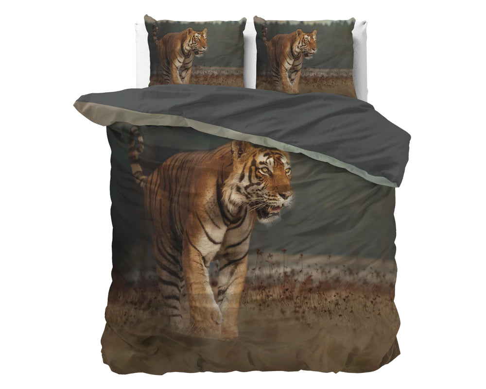 Lenjerie de pat, Sleeptime Nature Tiger Taupe, Microfibra 100%, Digital Print, 200x200/220 cm, 2 Fete Perna 60x70, Anti Alergic