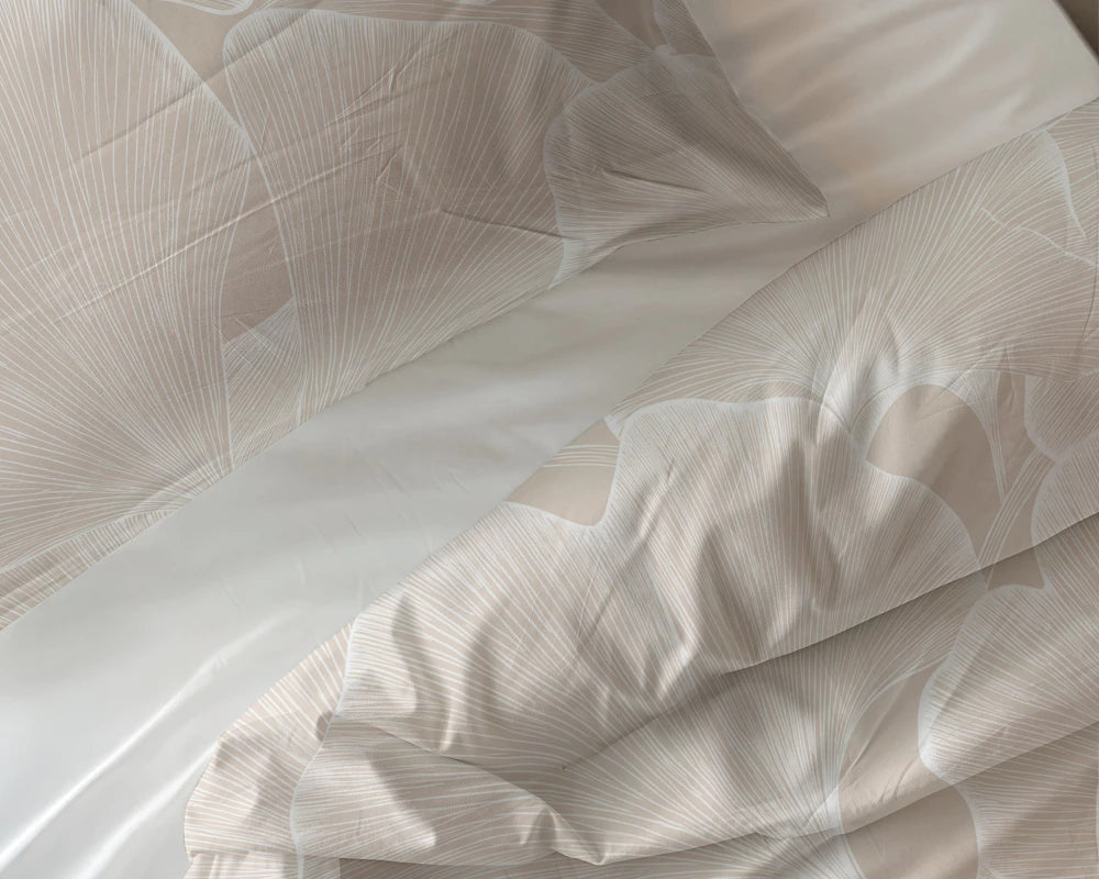 Lenjerie de pat premium, Sleeptime Pure Ginkgo Whisper Sand/Gray 200 x 200/220 cm, 100% Bumbac, 2 Fete de Perna, Anti-alergic