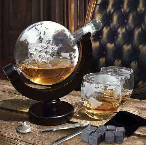 Set pahare si decantor pentru Whisky Malatec, 2 pahare 250 ml, decantor 850 ml, sticla transparenta, stil modern