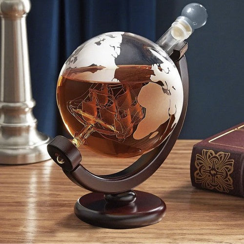 Set pahare si decantor pentru Whisky Malatec, 2 pahare 250 ml, decantor 850 ml, sticla transparenta, stil modern